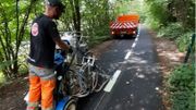 Namur : des marquages à la peinture luminescente pour guider les cyclistes sur un RAVeL