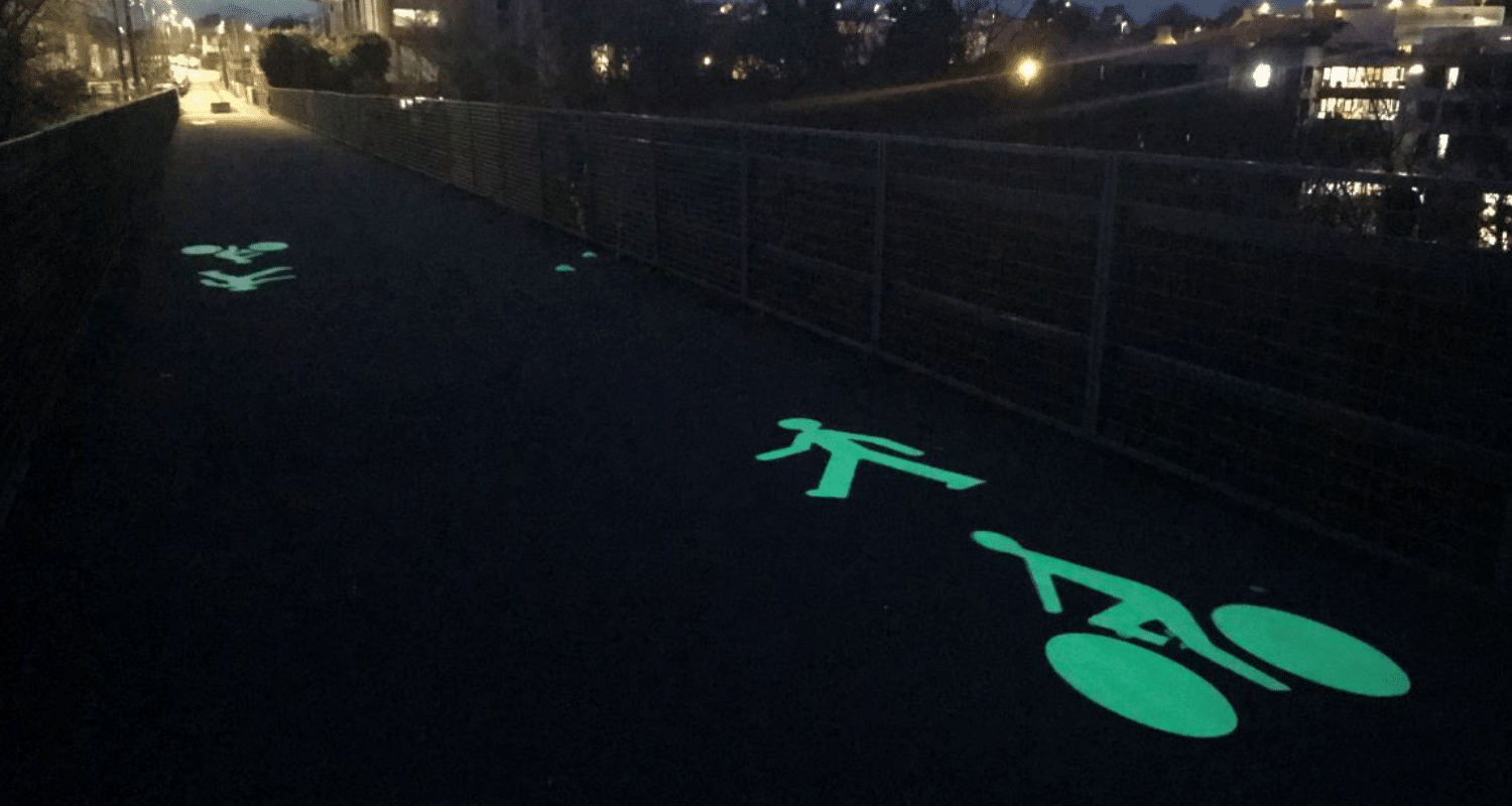 Piste cyclable Brest avec peinture luminescente