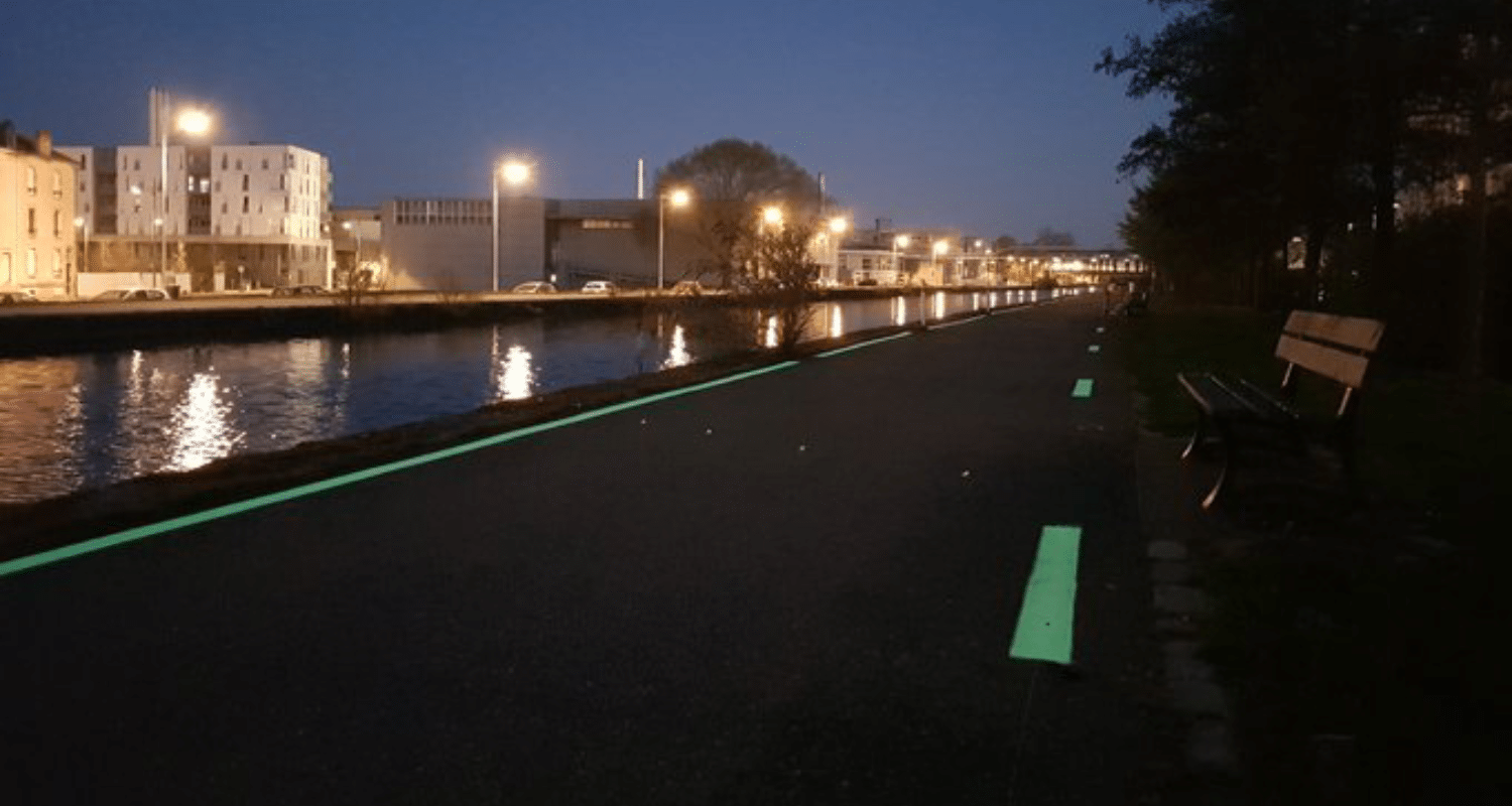 Piste cyclable luminescente à Nancy