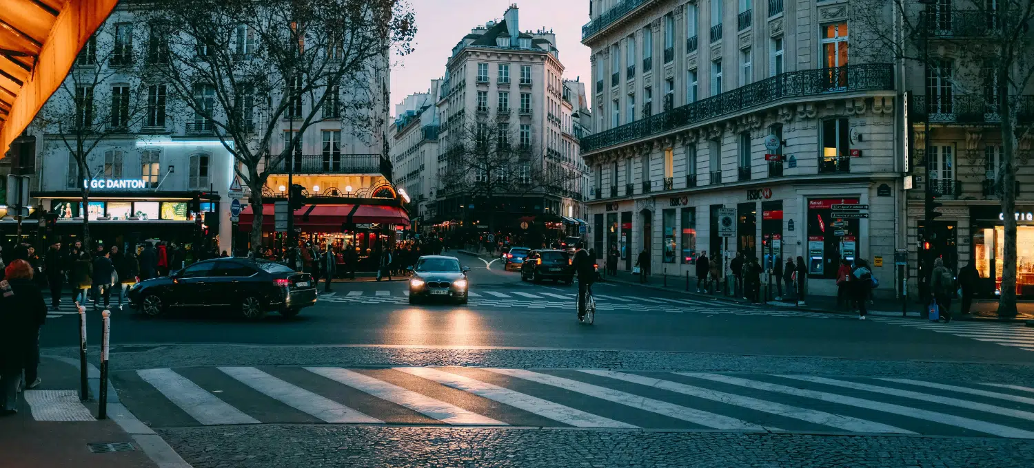 Passage piétonne avec visibilité réduite