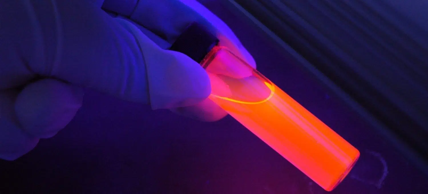 Concept de la fluorescence en sciences